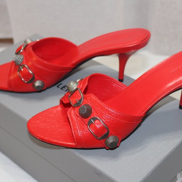 BALENCIAGA - Picture 5 of 7